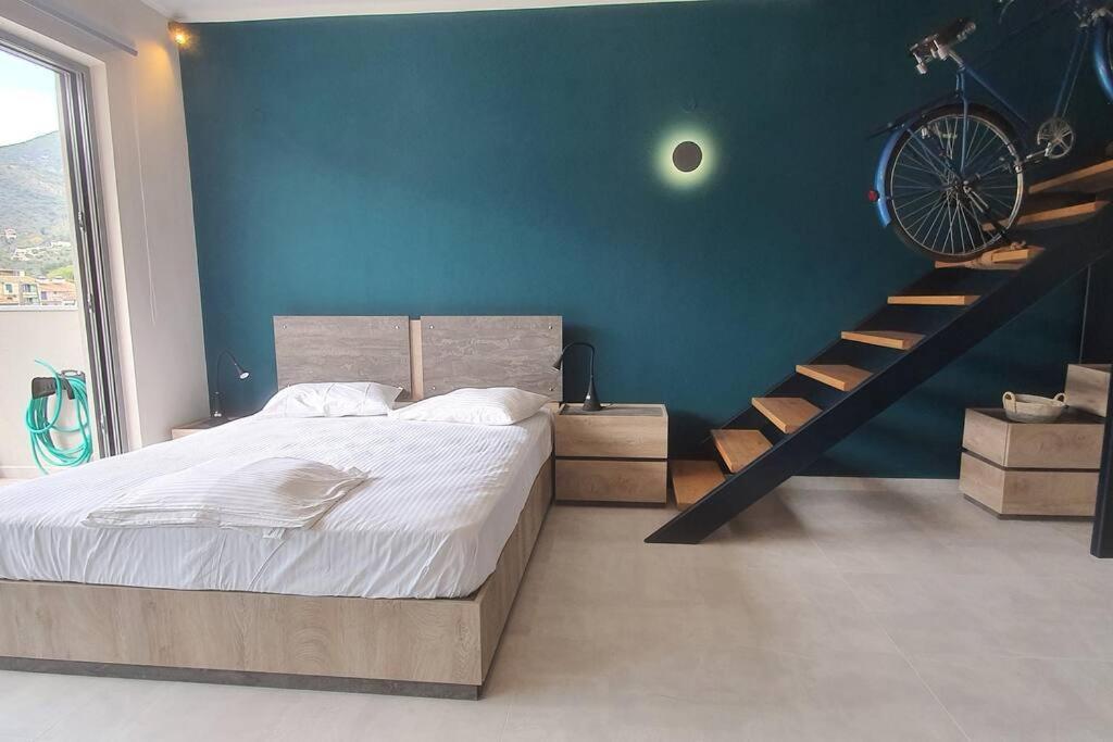 Апартаменты Nydri Loft Экстерьер фото
